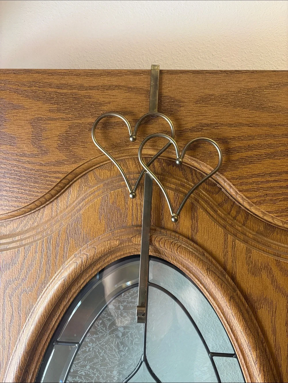Over-the-Door Double Heart Wreath Hanger in Brass Finish
